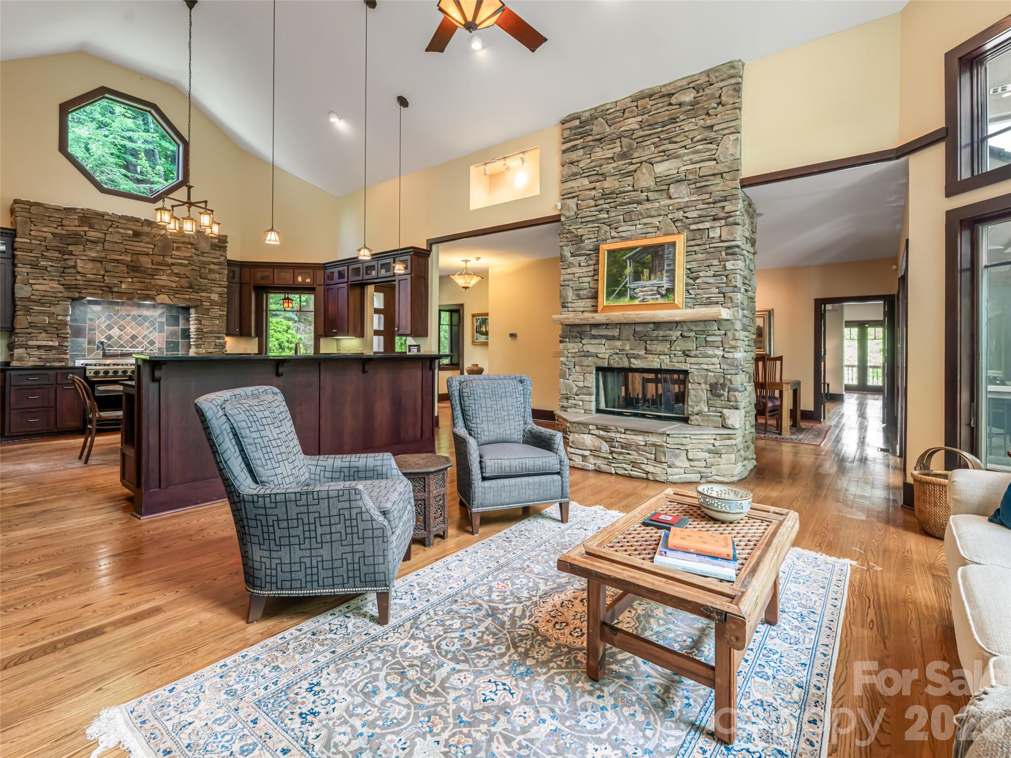 935 Whites Lake Boulevard Saluda NC 28773