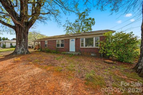 2610 20th Street Lane NE Hickory NC 28601