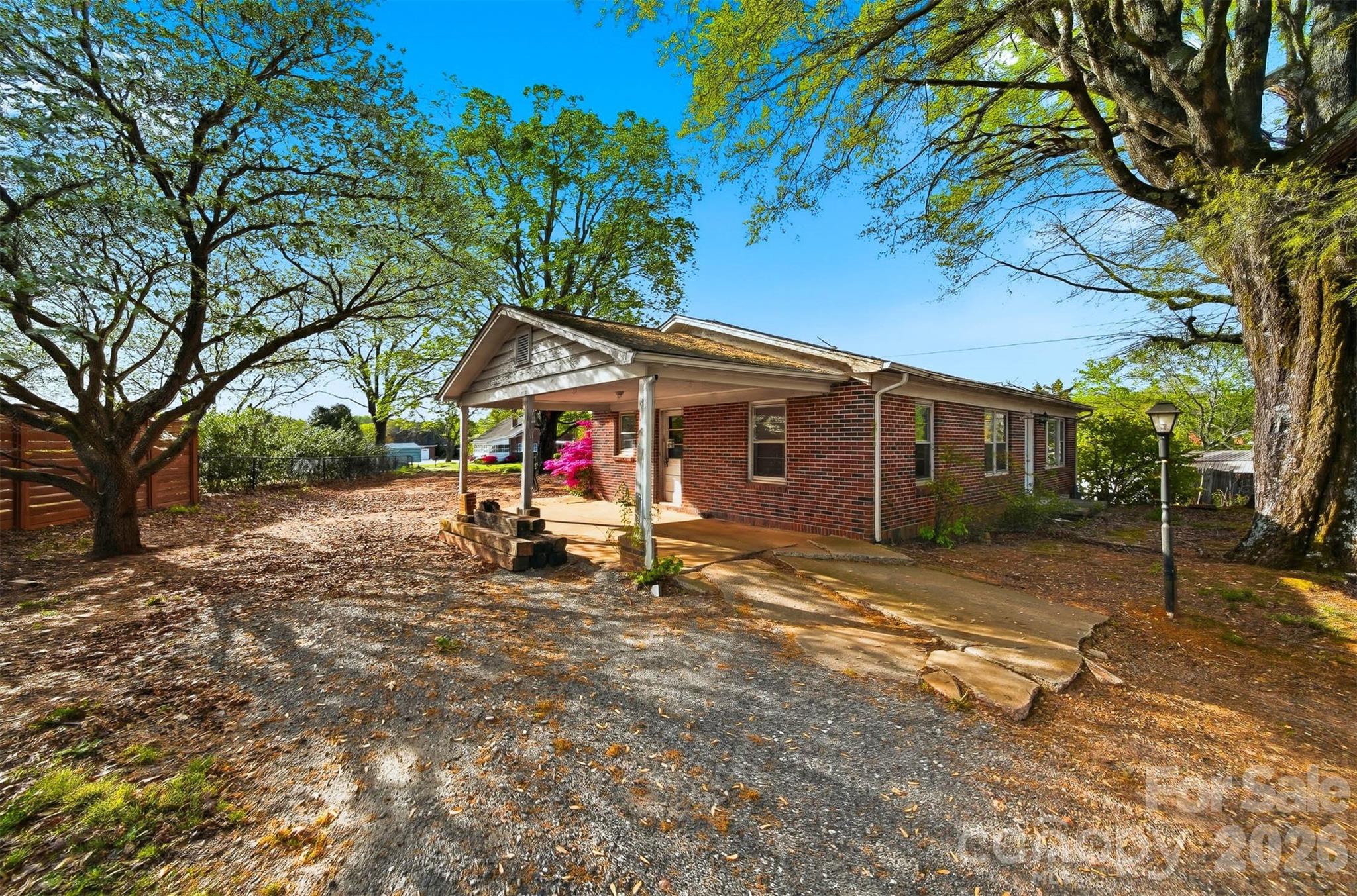 2610 20th Street Lane NE Hickory NC 28601