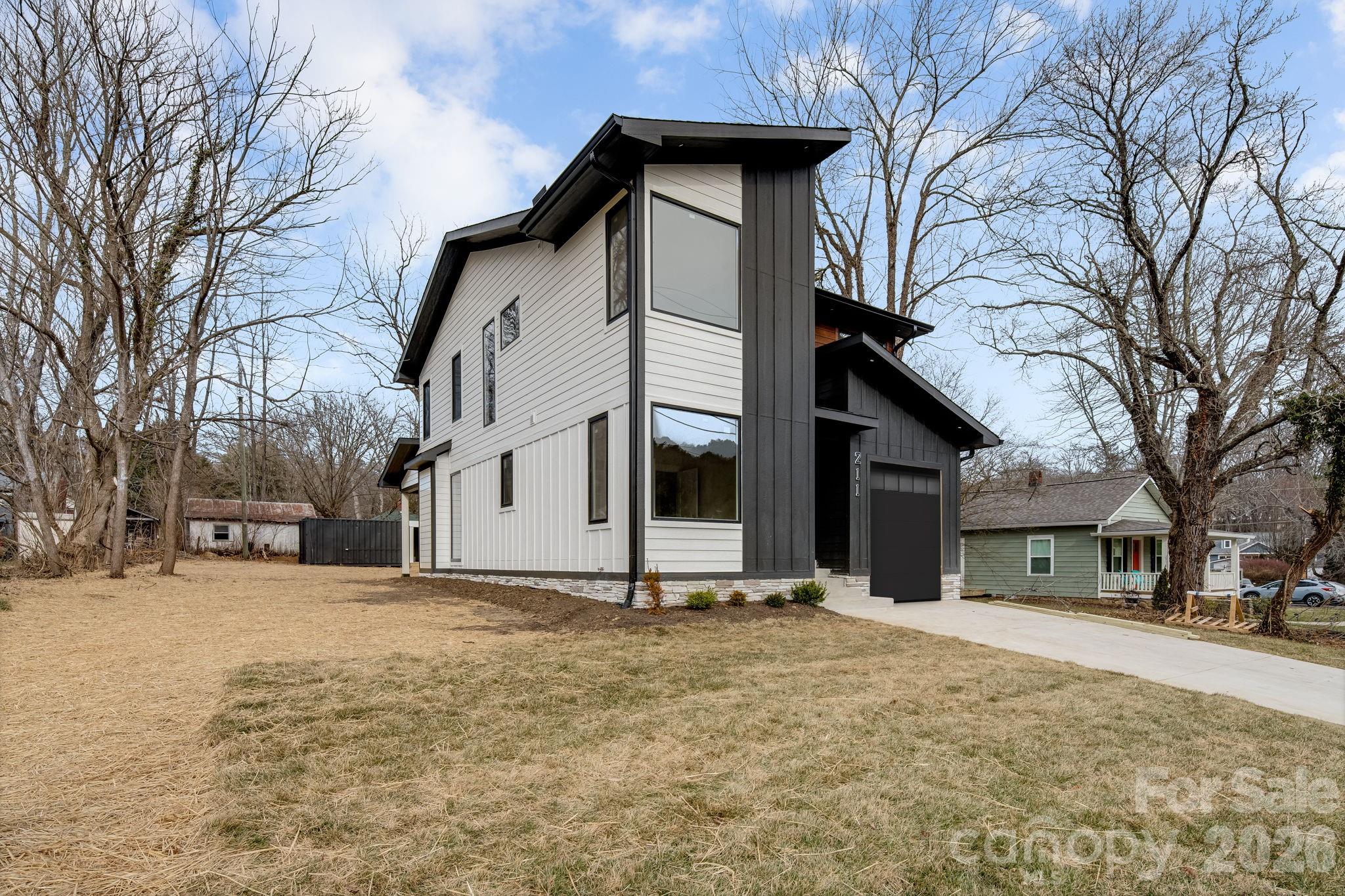 211 Ruby Avenue Black Mountain NC 28711