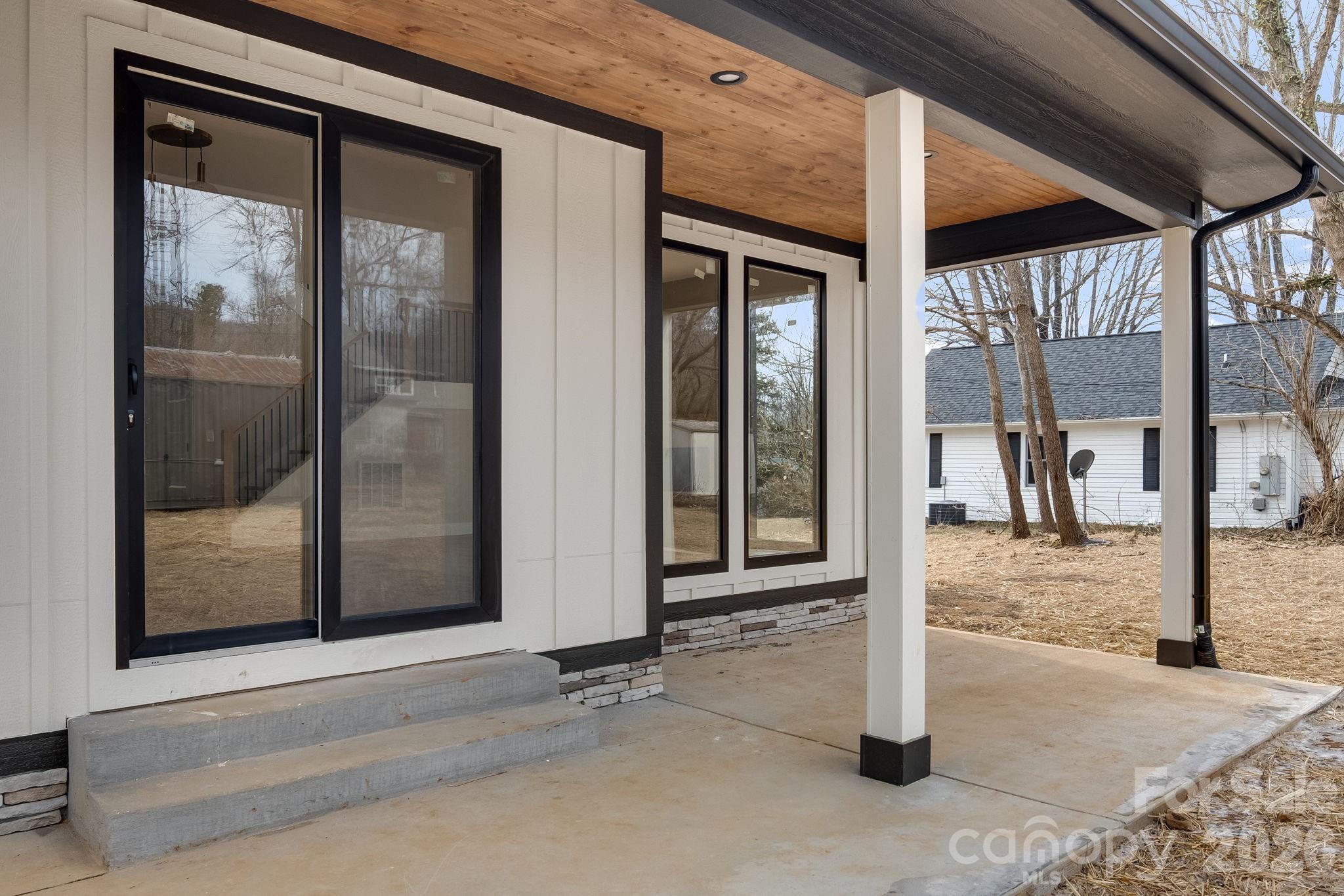 211 Ruby Avenue Black Mountain NC 28711