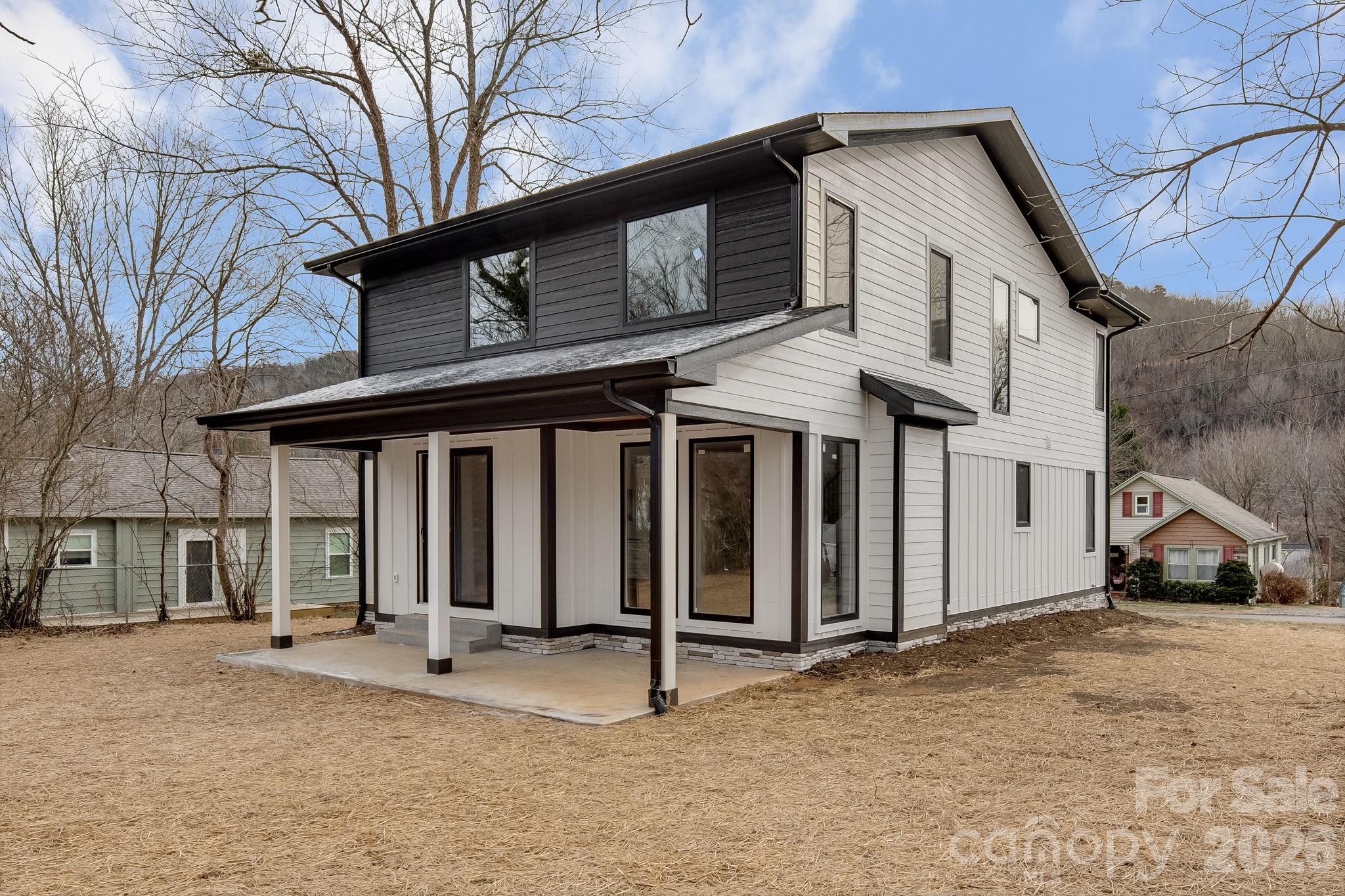 211 Ruby Avenue Black Mountain NC 28711
