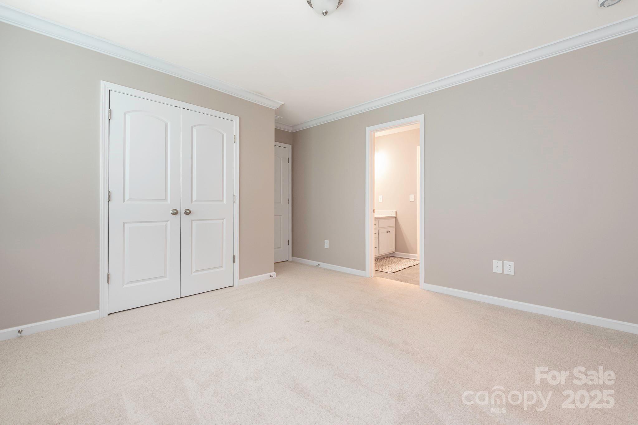 8065 Cornhill Avenue Charlotte NC 28277