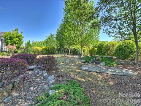 531 Trillium Way Belmont NC 28012