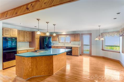 1087 Brigadoon Drive Clyde NC 28721