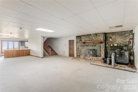 1087 Brigadoon Drive Clyde NC 28721