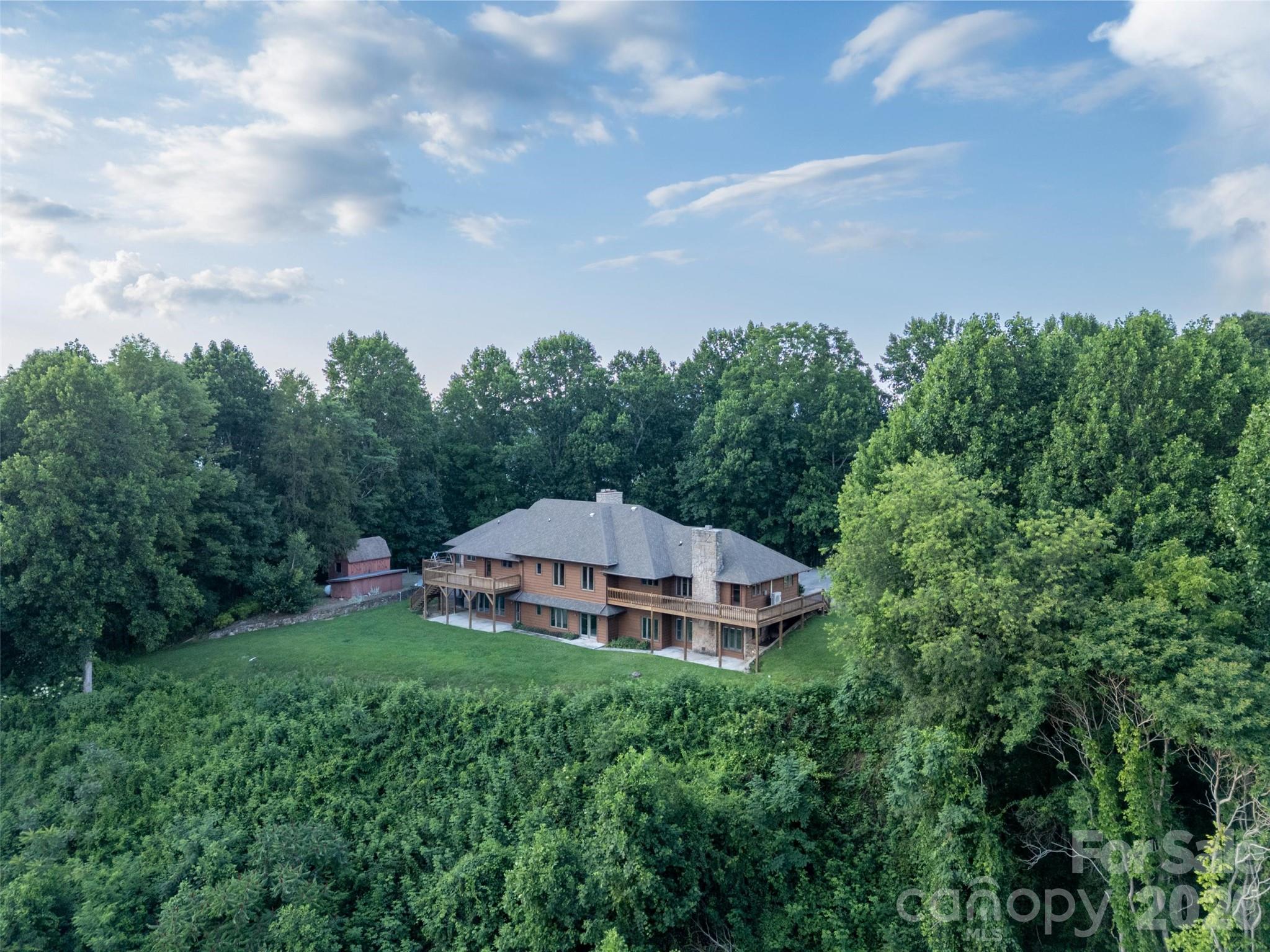 1087 Brigadoon Drive Clyde NC 28721
