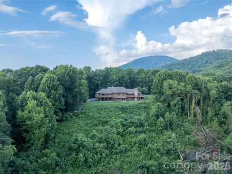 1087 Brigadoon Drive Clyde NC 28721
