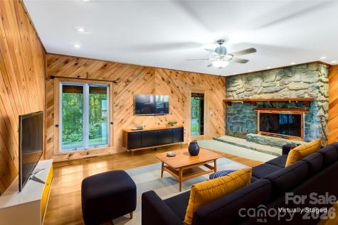 1087 Brigadoon Drive Clyde NC 28721