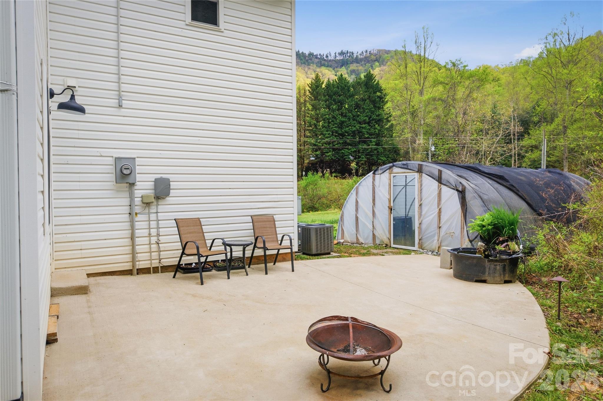 6470 Stone Mountain Road Lenoir NC 28645