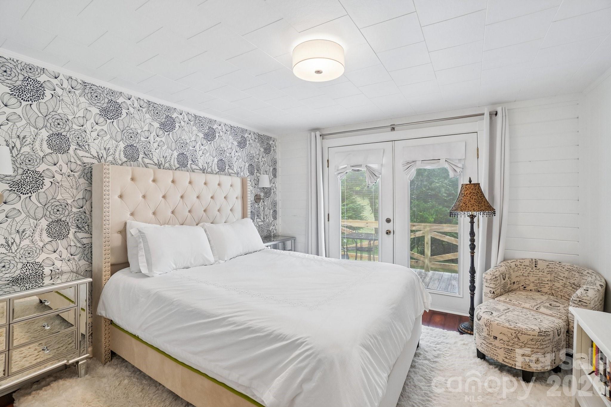 434 Dovers Branch Road Burnsville NC 28714