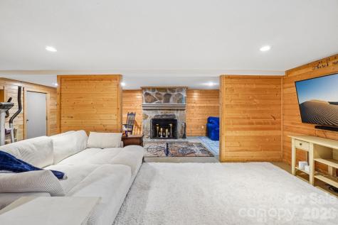 434 Dovers Branch Road Burnsville NC 28714