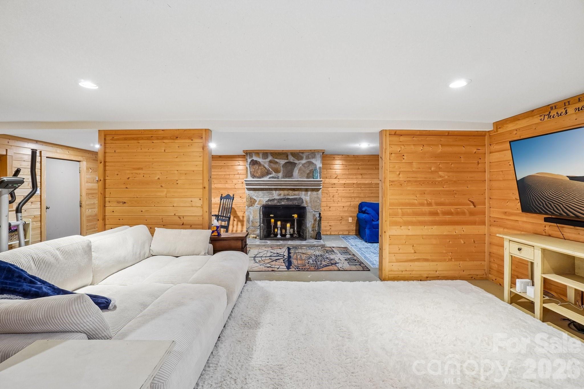 434 Dovers Branch Road Burnsville NC 28714