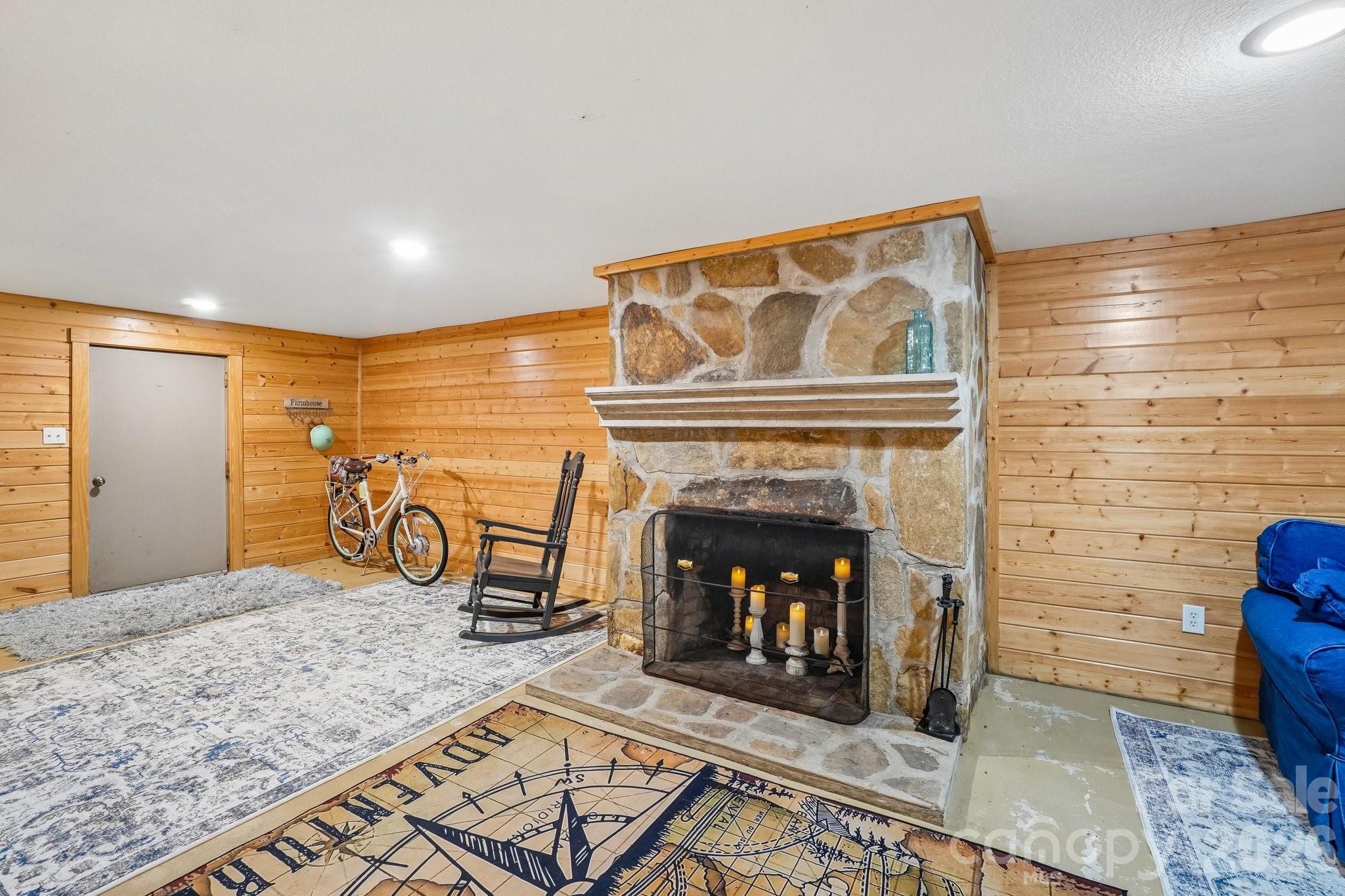 434 Dovers Branch Road Burnsville NC 28714
