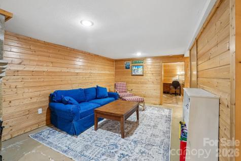 434 Dovers Branch Road Burnsville NC 28714