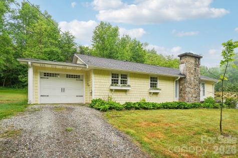 434 Dovers Branch Road Burnsville NC 28714