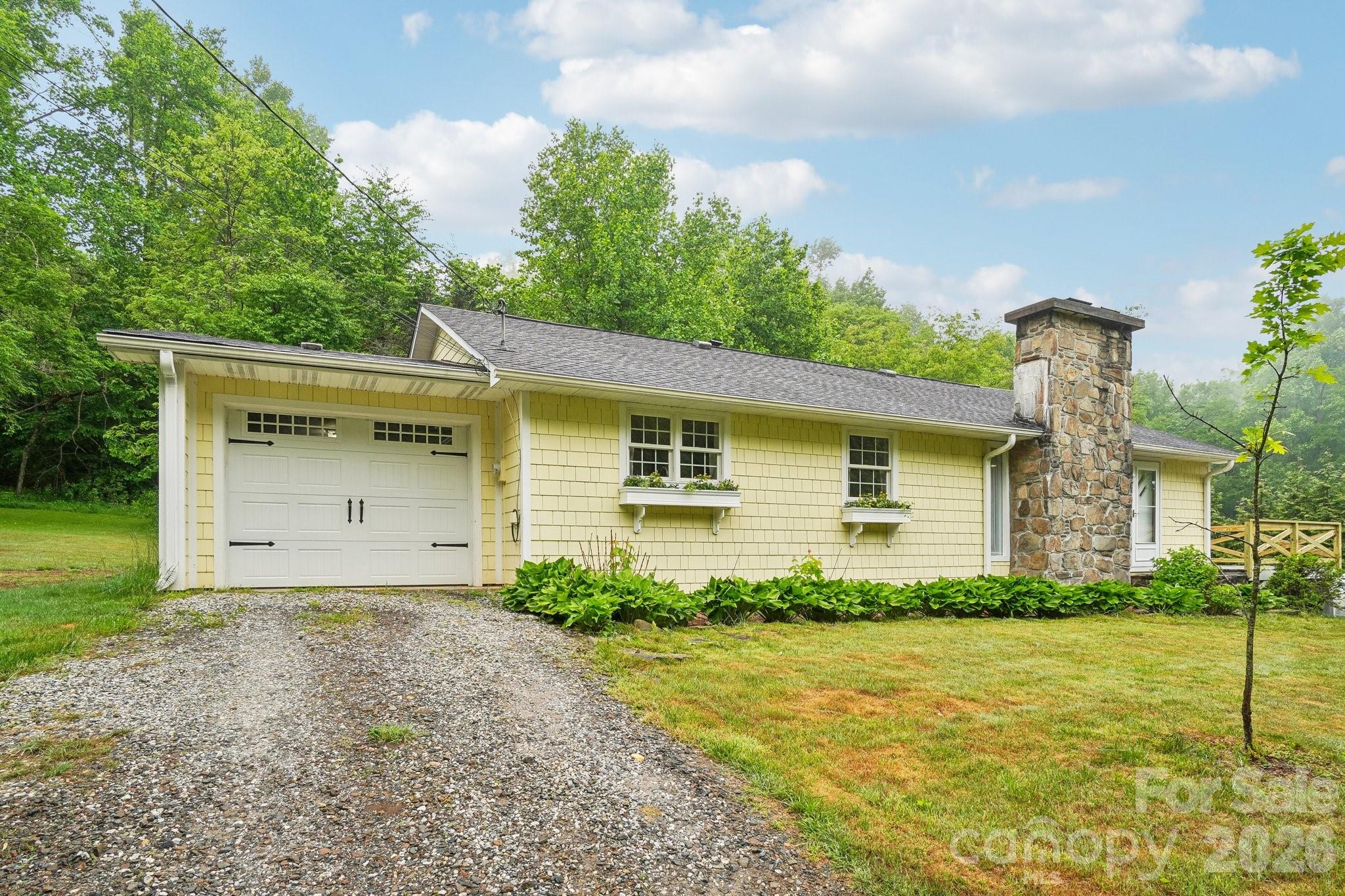 434 Dovers Branch Road Burnsville NC 28714