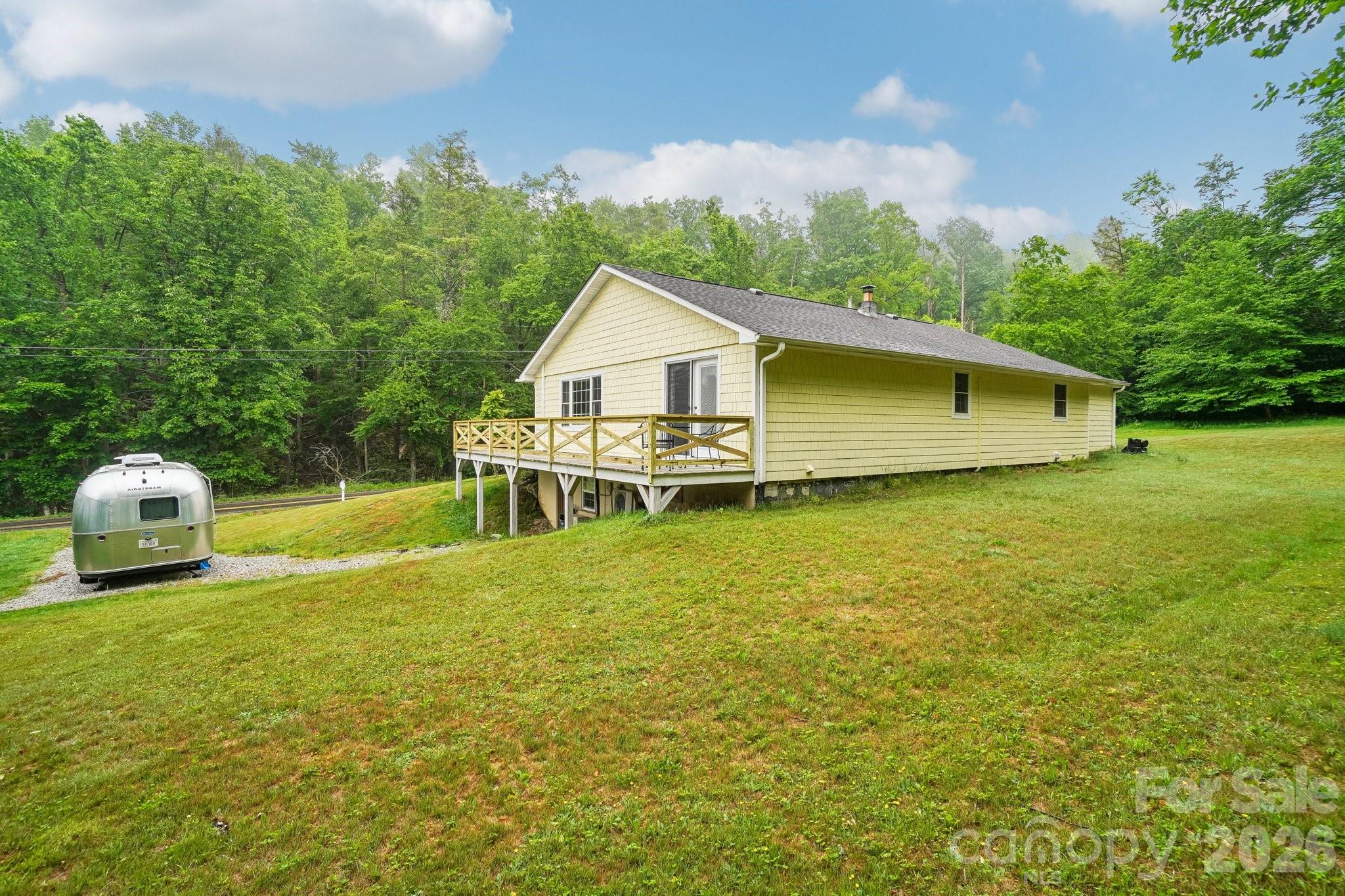 434 Dovers Branch Road Burnsville NC 28714