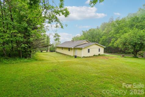 434 Dovers Branch Road Burnsville NC 28714