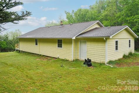 434 Dovers Branch Road Burnsville NC 28714