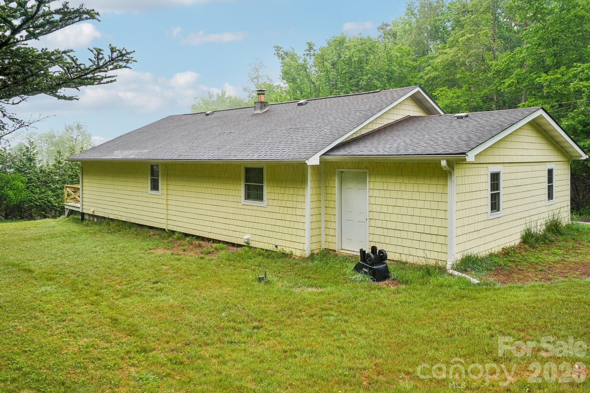 434 Dovers Branch Road Burnsville NC 28714