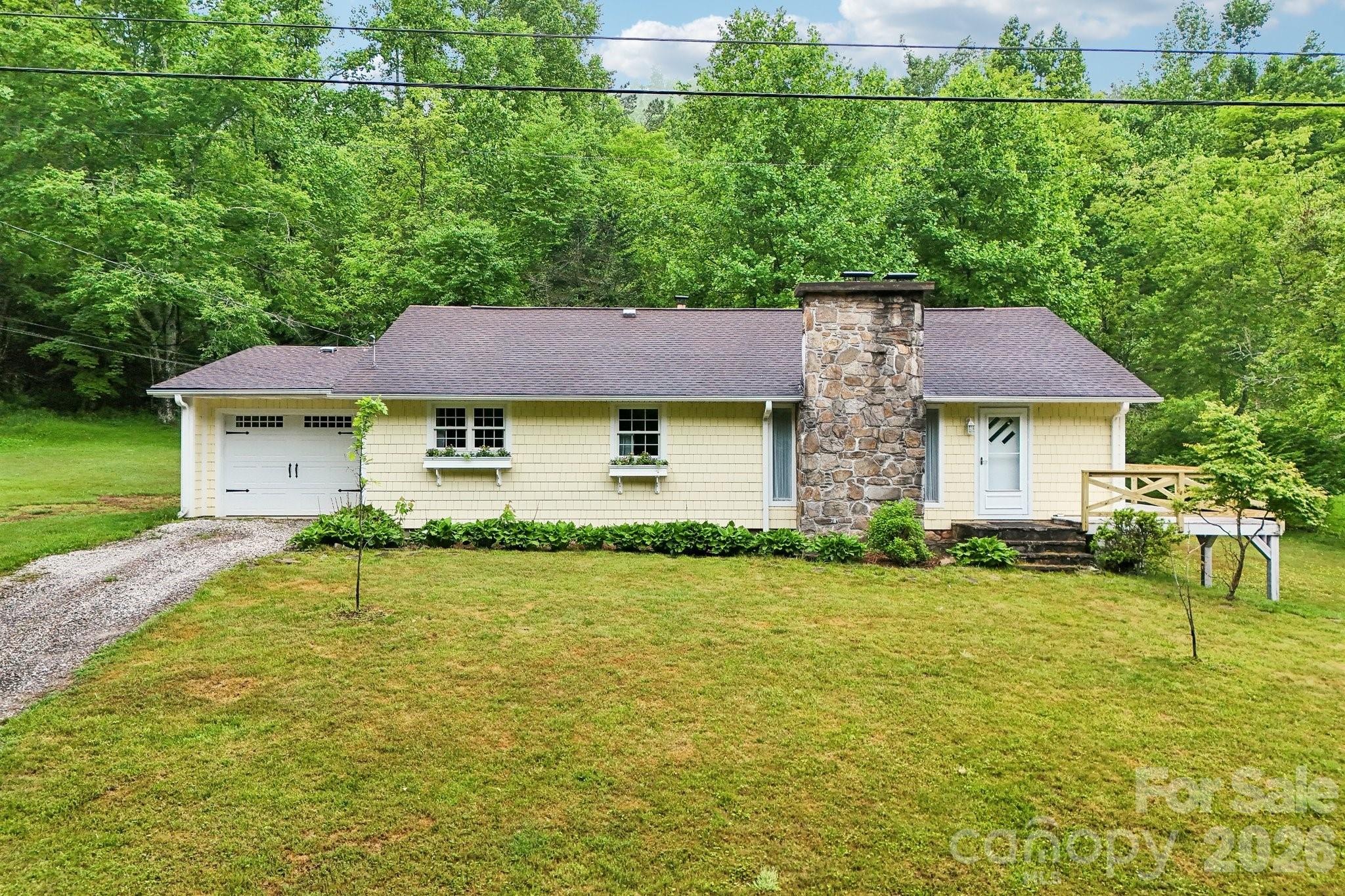 434 Dovers Branch Road Burnsville NC 28714