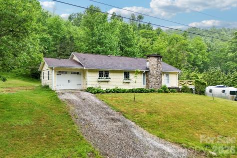 434 Dovers Branch Road Burnsville NC 28714