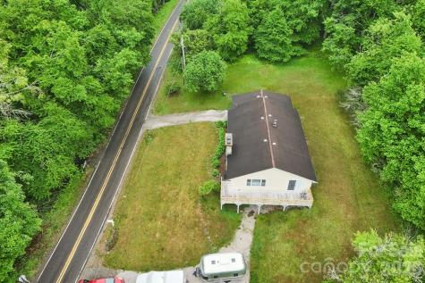 434 Dovers Branch Road Burnsville NC 28714