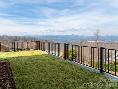 247 Coachman Drive Hendersonville NC 28791