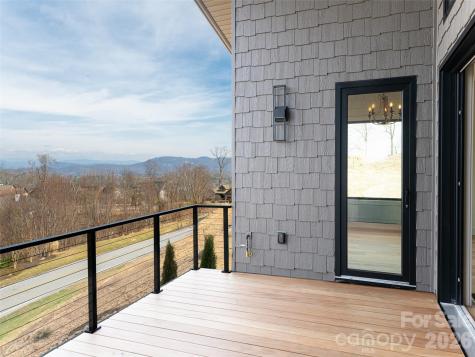 247 Coachman Drive Hendersonville NC 28791