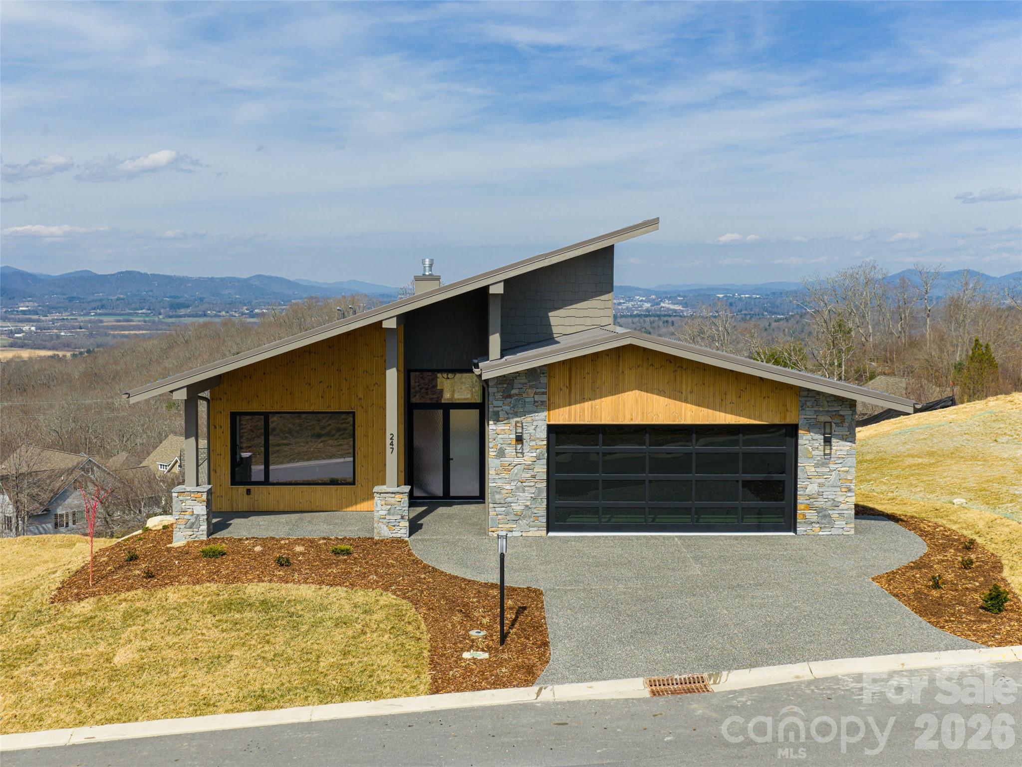 247 Coachman Drive Hendersonville NC 28791