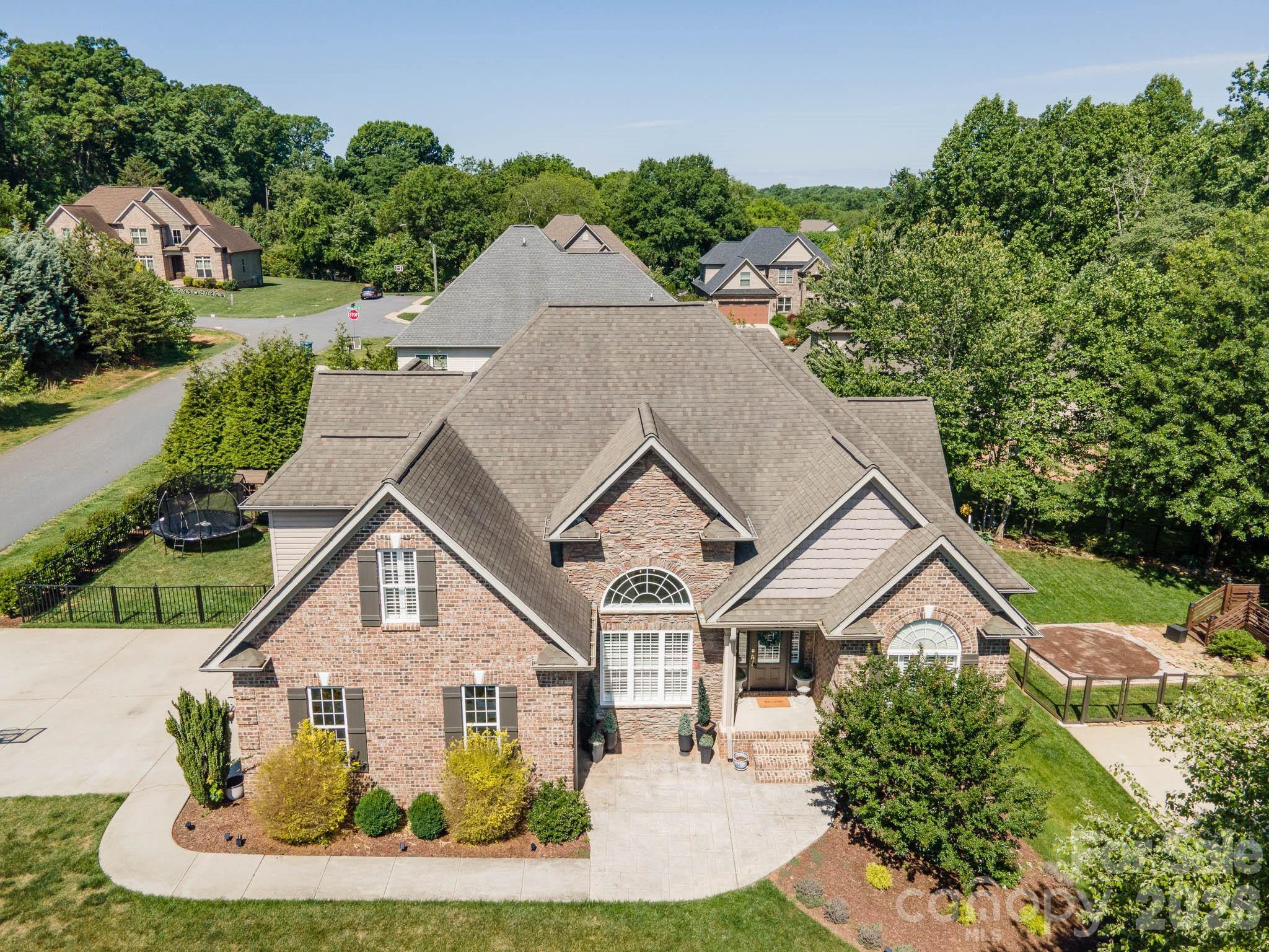 1890 Waterbury Court Hickory NC 28602