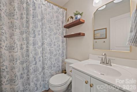 1890 Waterbury Court Hickory NC 28602