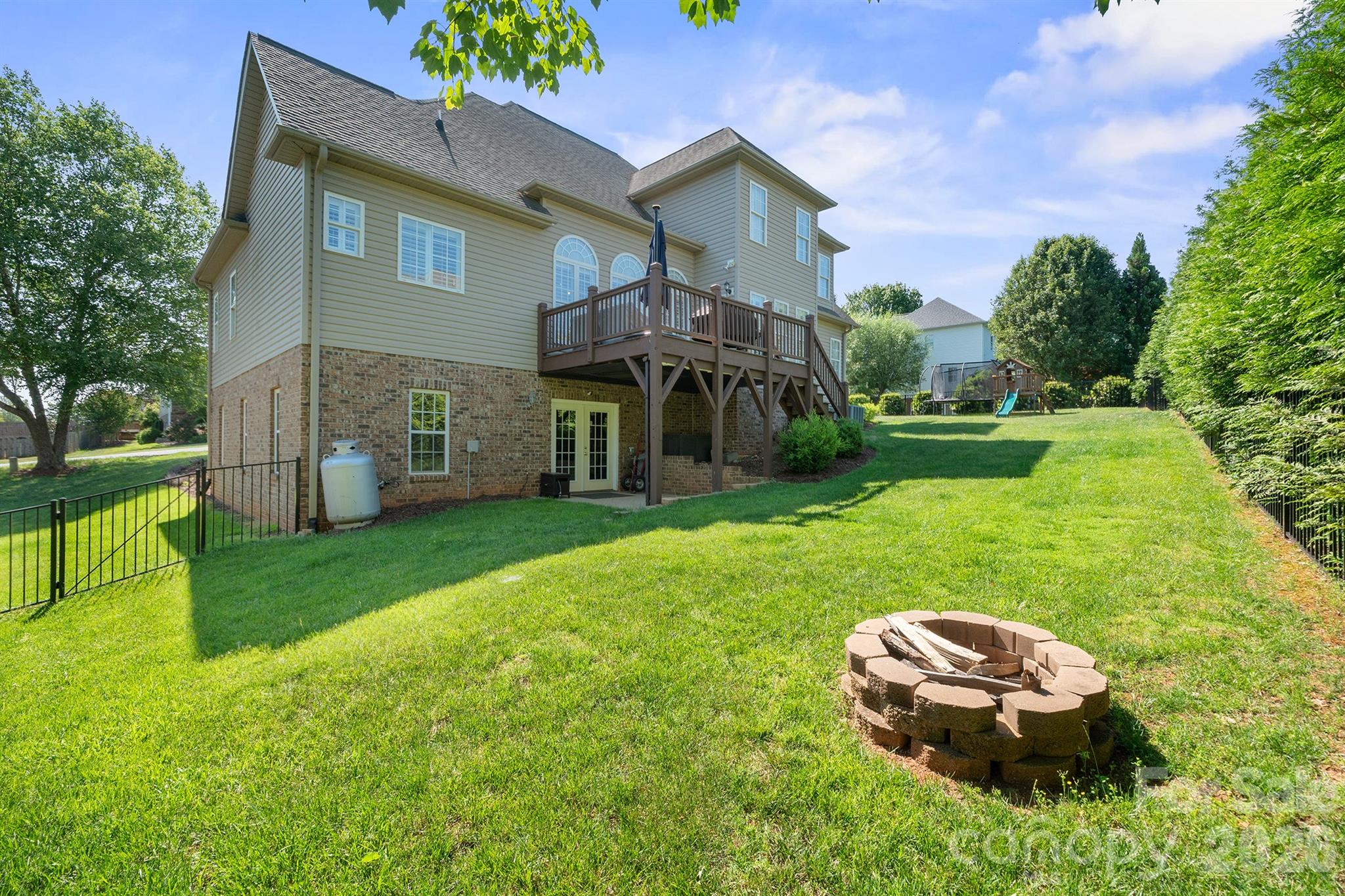1890 Waterbury Court Hickory NC 28602