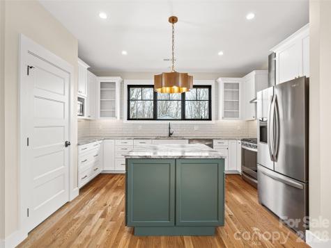 17 Ashe Park Circle Asheville NC 28806