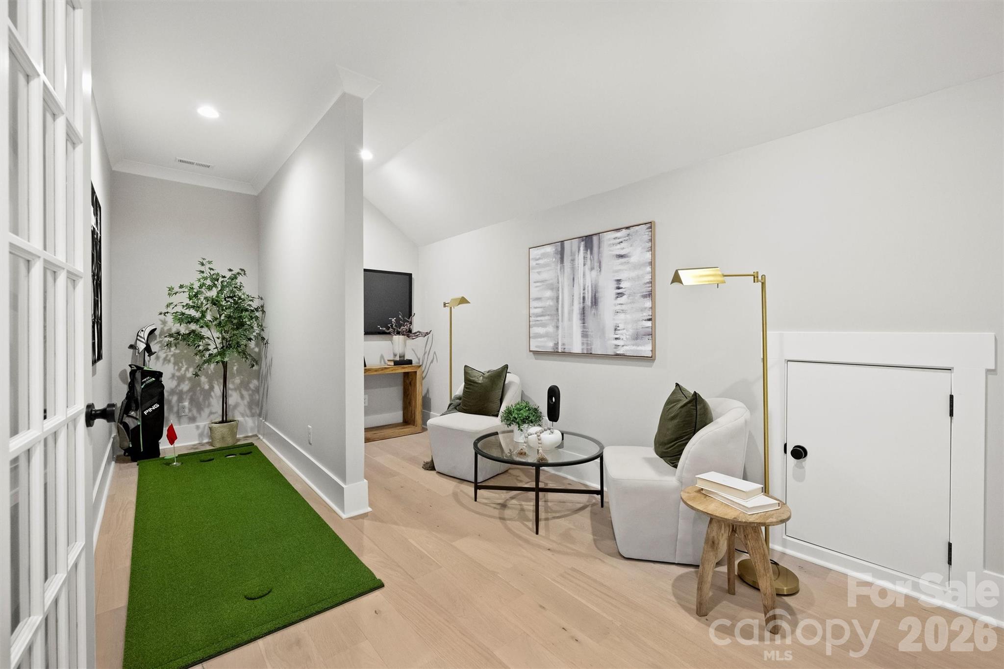 8163 Fairview Road Charlotte NC 28226