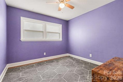 912 Bannister Place Charlotte NC 28213