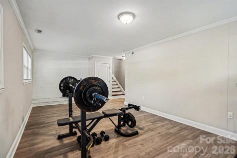 912 Bannister Place Charlotte NC 28213