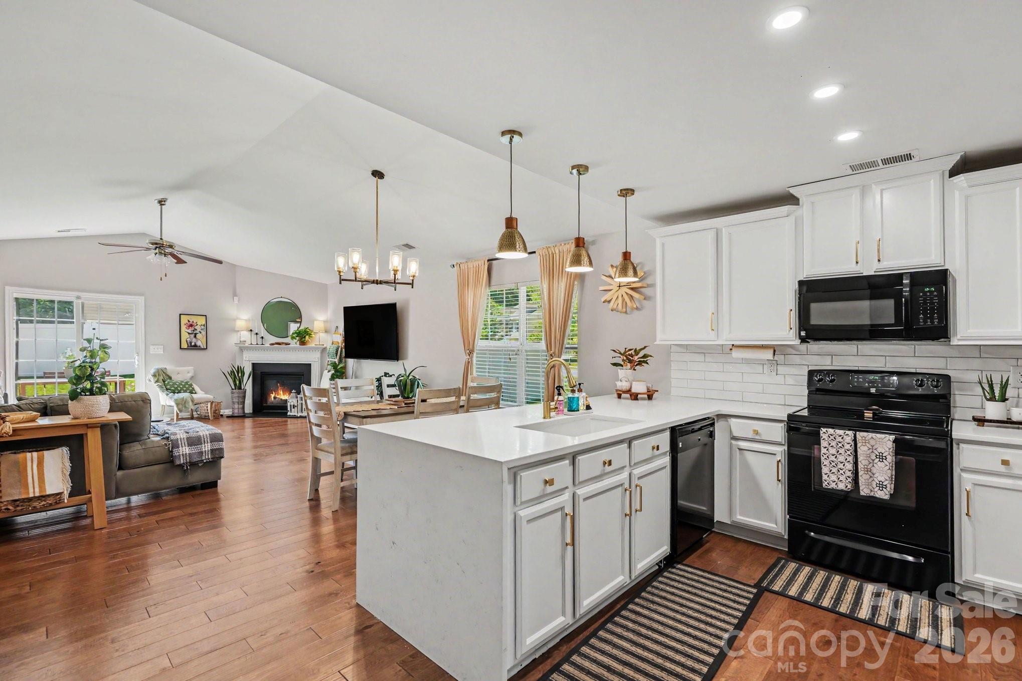 4727 Mcclure Road Charlotte NC 28216