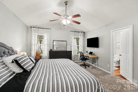 4727 Mcclure Road Charlotte NC 28216