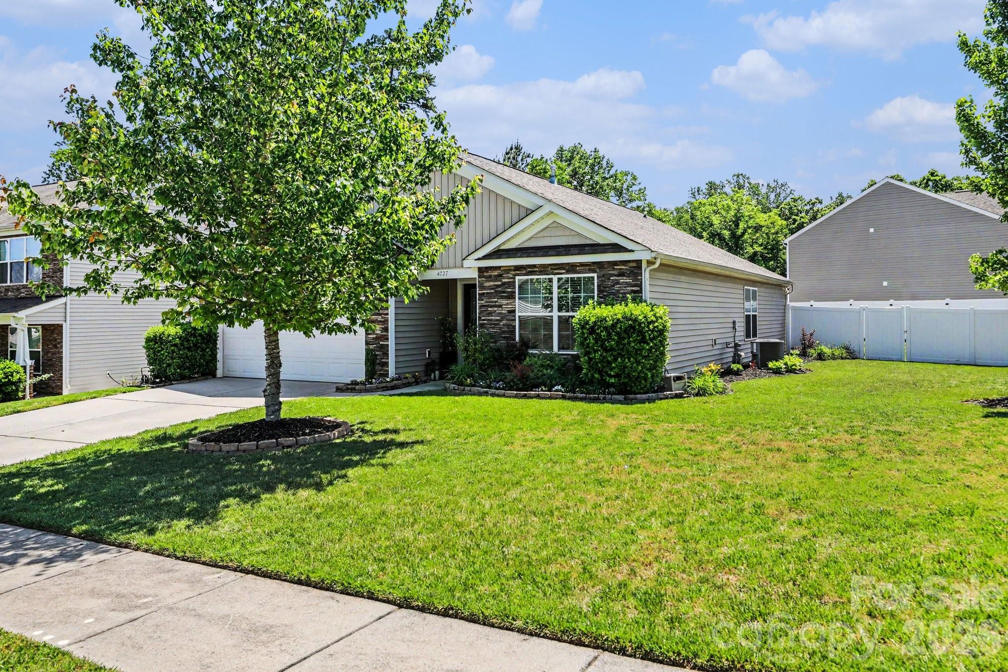 4727 Mcclure Road Charlotte NC 28216