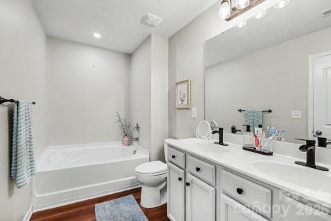 4727 Mcclure Road Charlotte NC 28216