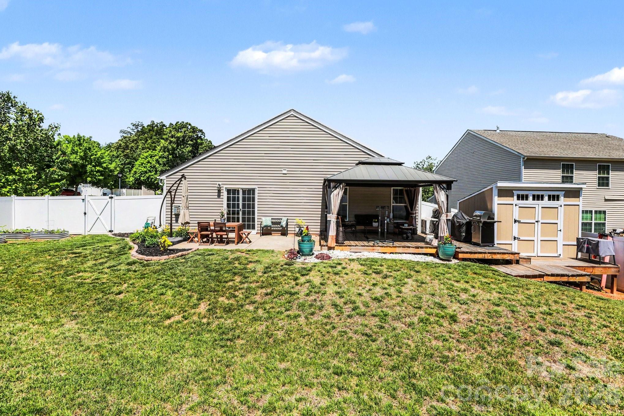4727 Mcclure Road Charlotte NC 28216