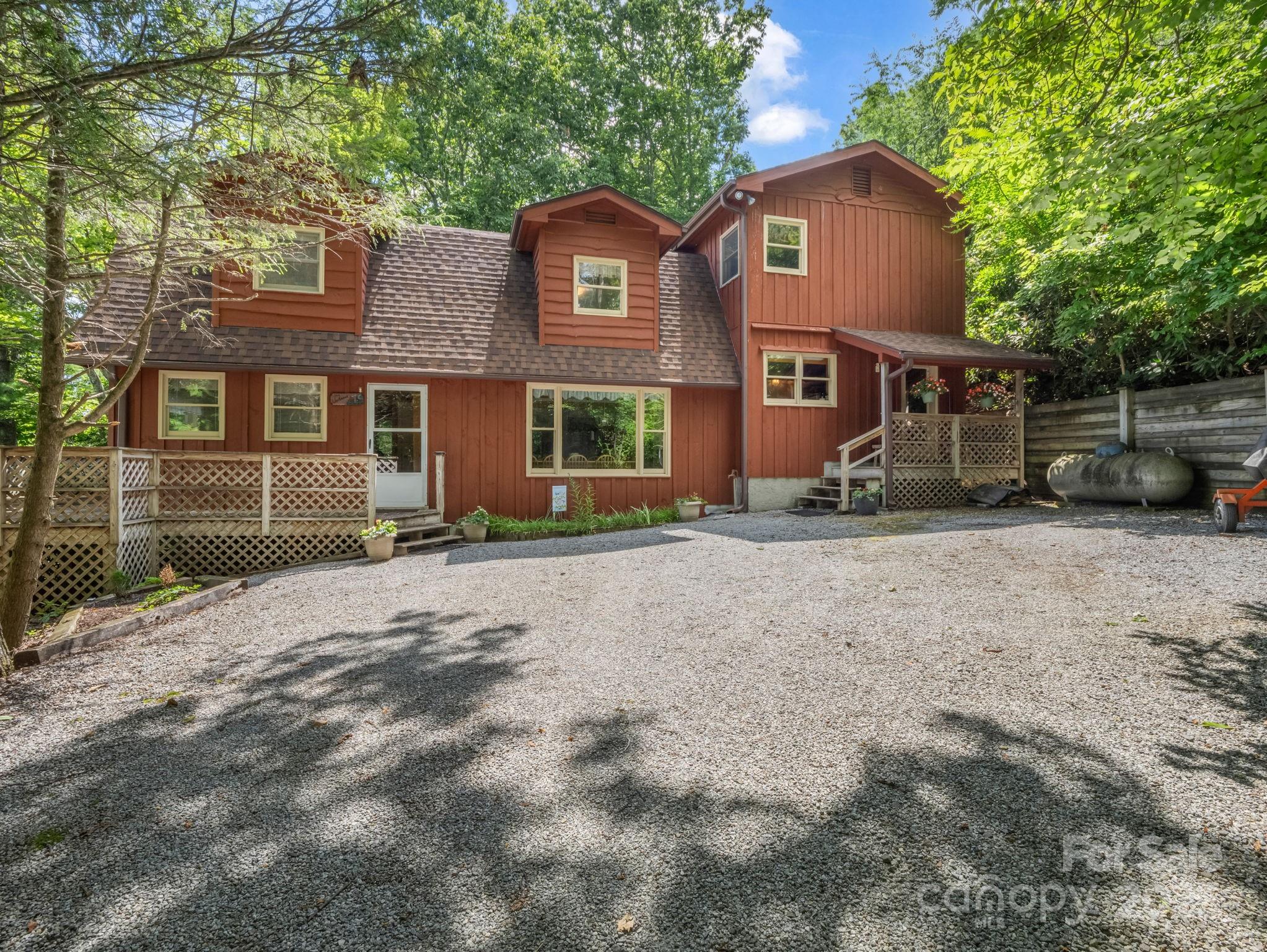 150 Marcellina Drive Fairview NC 28730