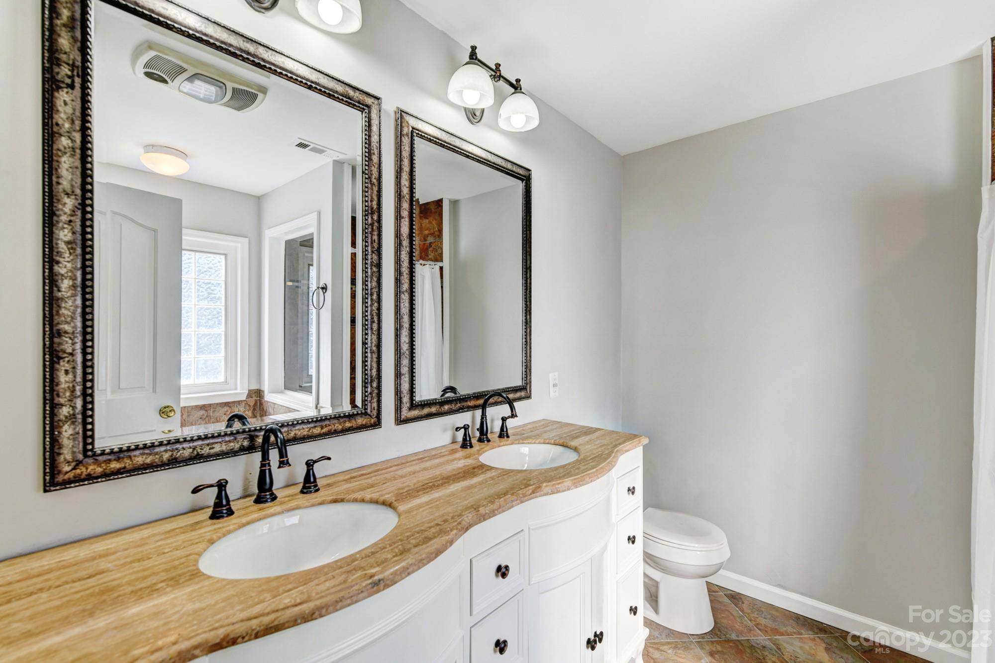 8100 Laurel Run Drive Charlotte NC 28269
