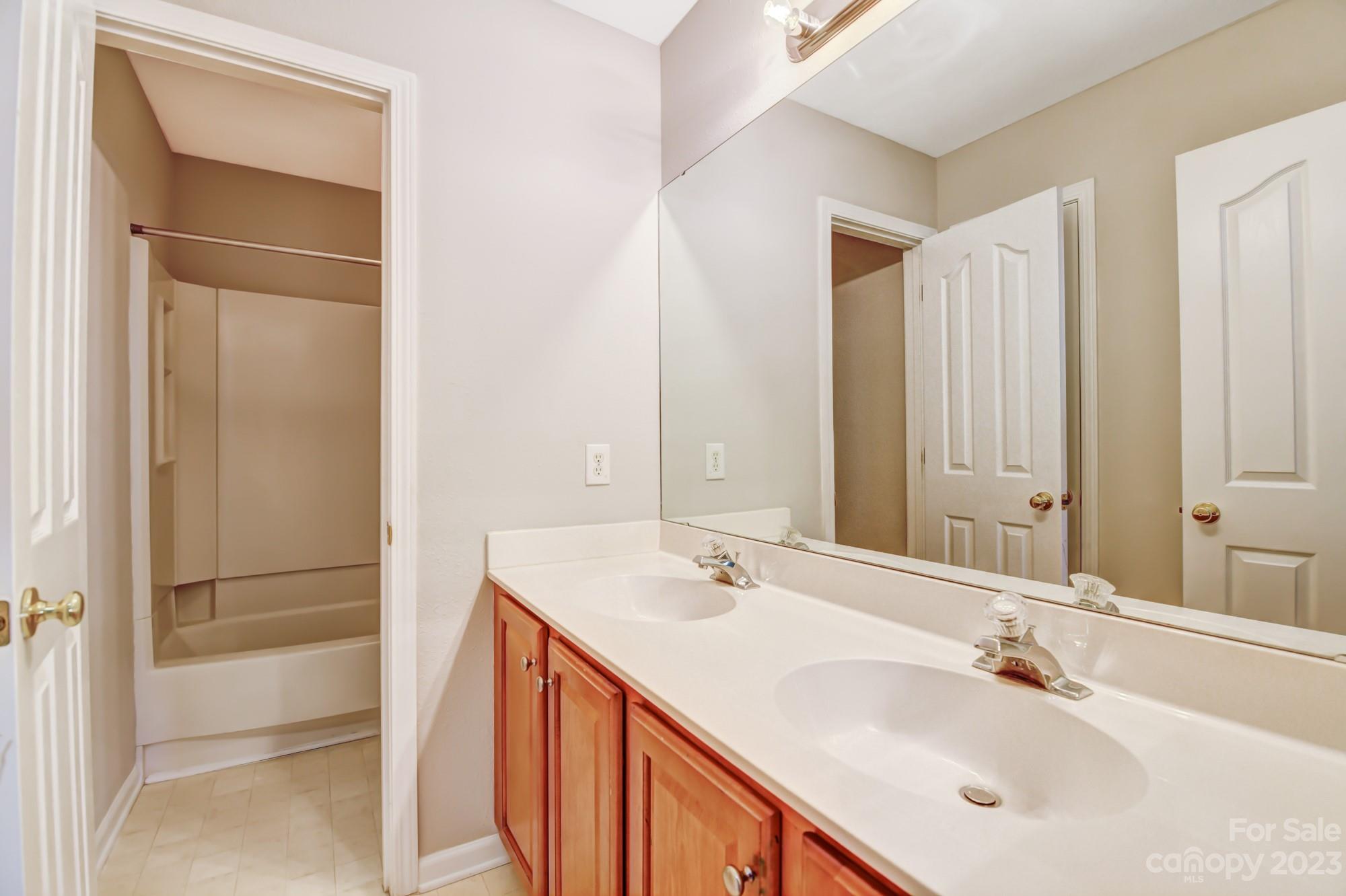 8100 Laurel Run Drive Charlotte NC 28269
