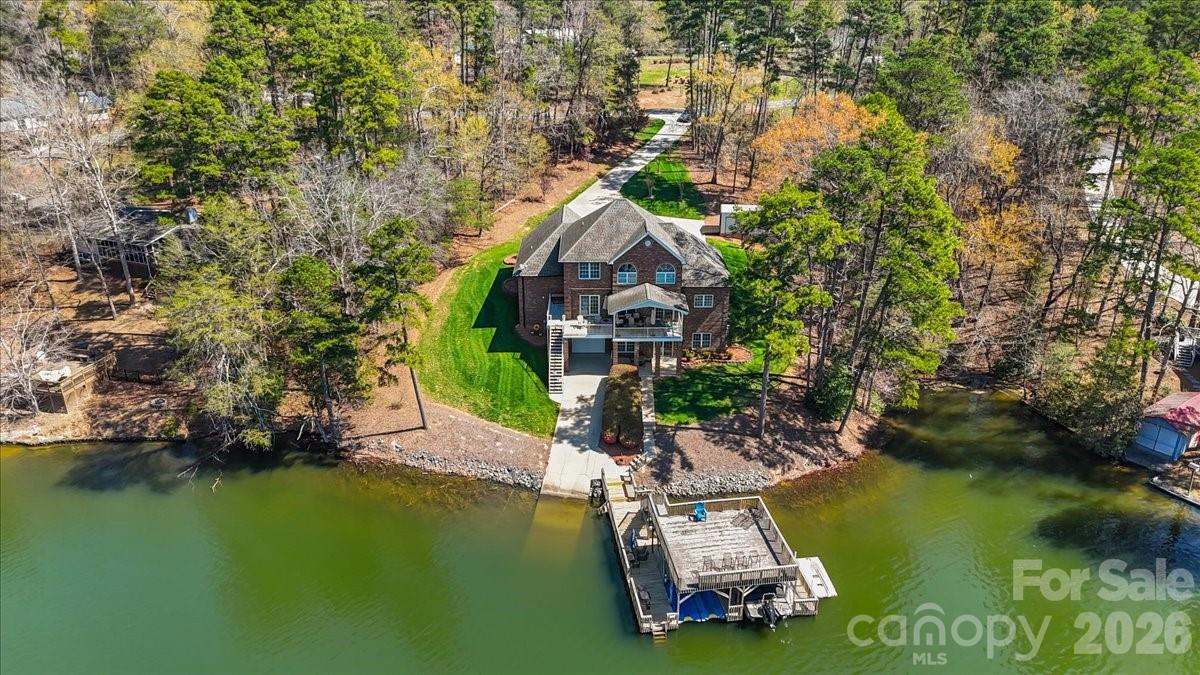 704 Shoreline Drive New London NC 28127