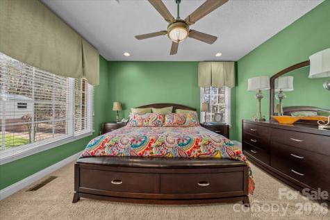 704 Shoreline Drive New London NC 28127