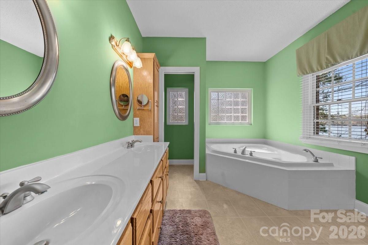 704 Shoreline Drive New London NC 28127
