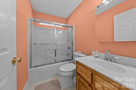 704 Shoreline Drive New London NC 28127